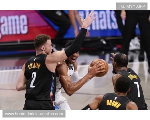 雄鹿惜败热火 字母哥空砍高分难挽败局 雄鹿惜败热火 字母哥空砍高分难挽败局