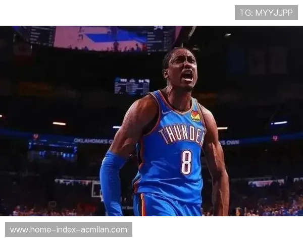 杰伦·威廉姆斯半场爆发击溃巴特勒防线