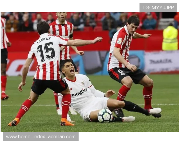 塞维利亚通过侧翼创造多次射门机会——球队战术新亮点