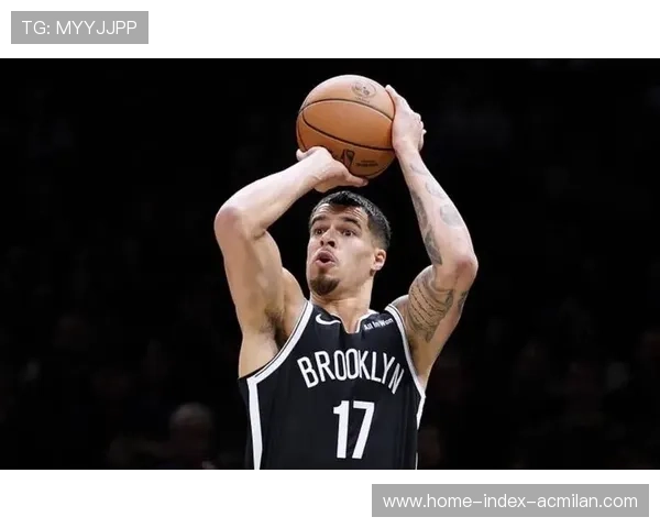 小迈克尔·波特转换快攻得手，篮网势头正猛