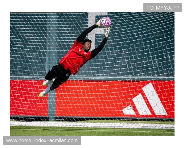 曼联新星谢什科展现强大实力，继续闪光