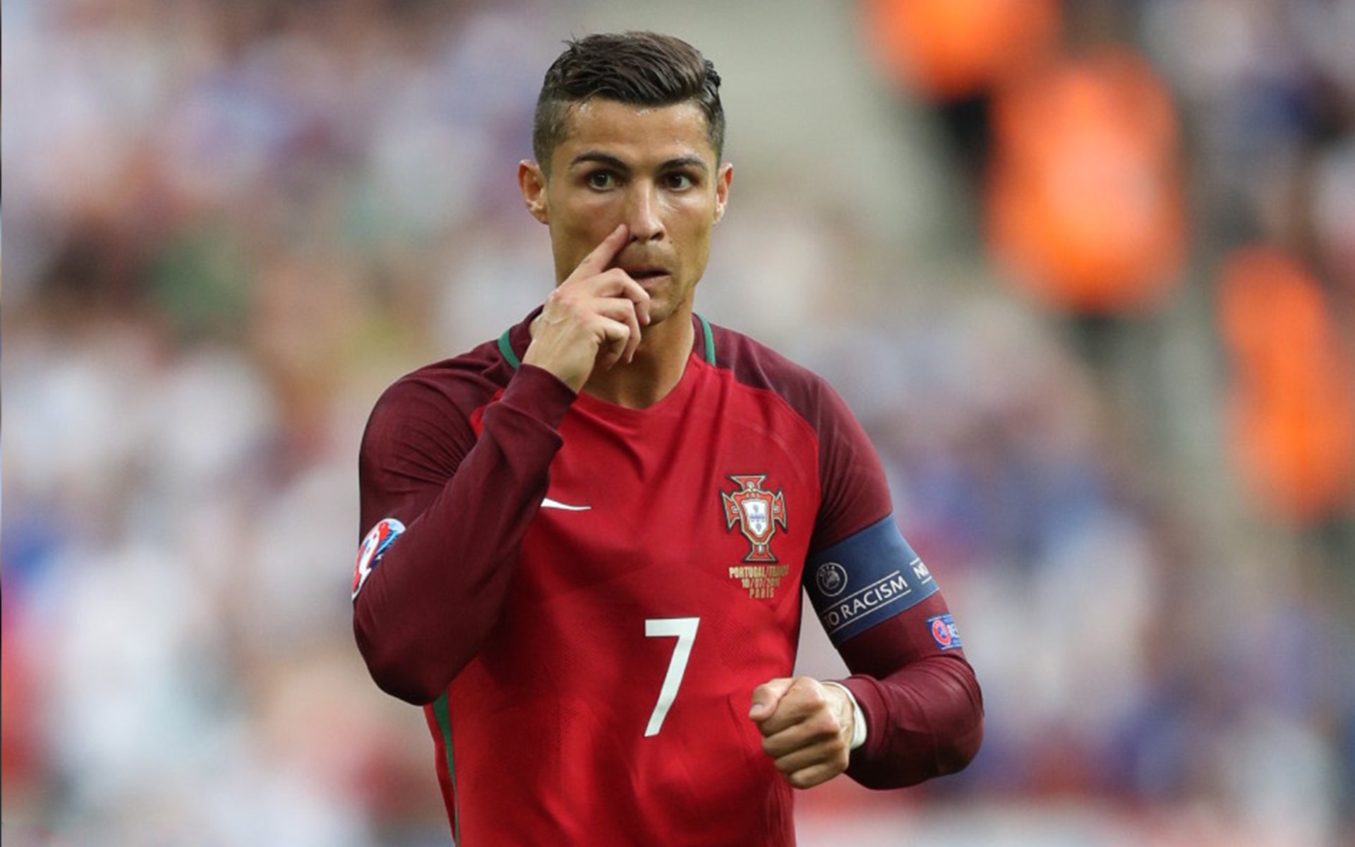 水球赛中希腊门将高接抵挡,希腊足球水平